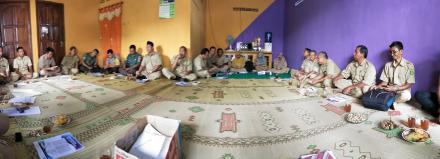 Rapat rutin pamong desa
