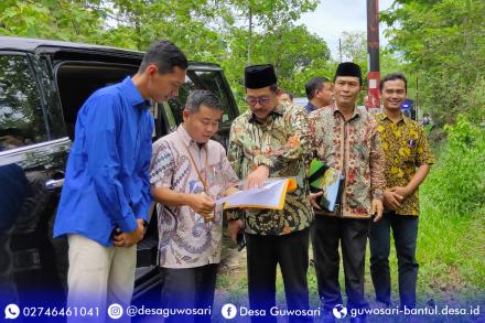 Wakil Menteri Agama RI Kunjungi Desa Guwosari